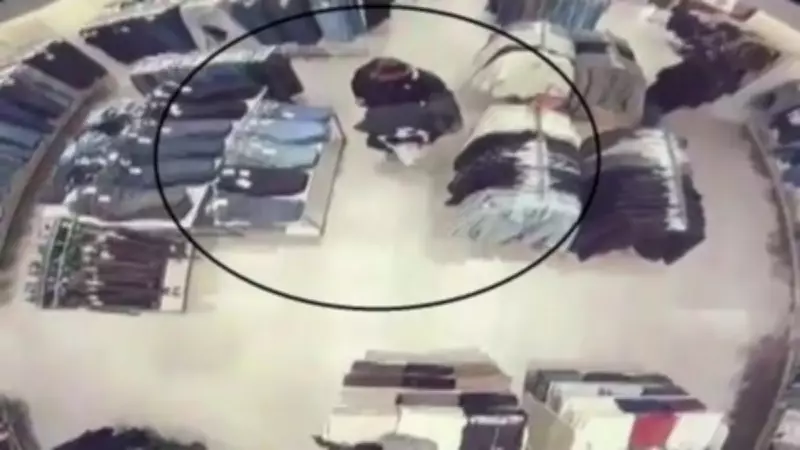 Hatay'da Mağazada Suçüstü: 'Suç Makinası'nın 118 Kaydı ve Rahat Tavırları