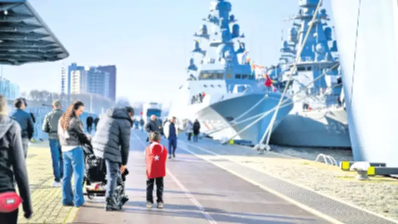 Hollanda'da TCG Anadolu ve Türk Donanması'na Büyük İlgi