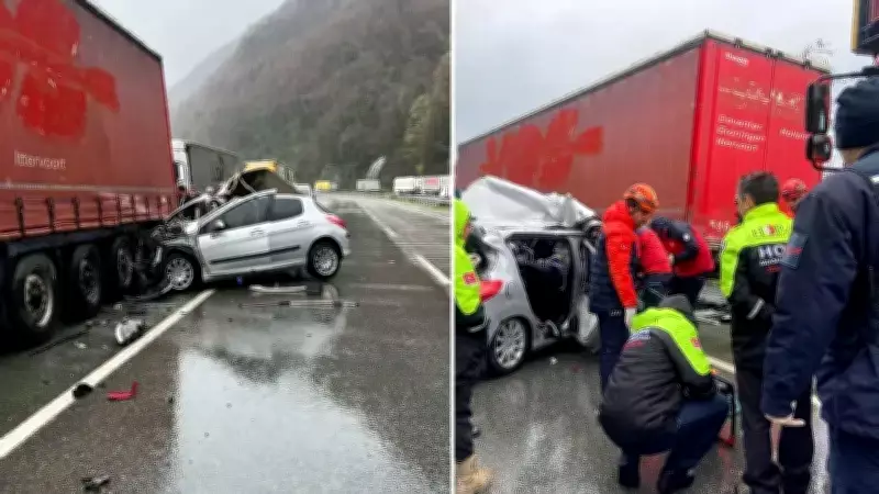 Hopa'da Trafik Kazası: 2 Kişi Hayatını Kaybetti, Sürücü Yaralı