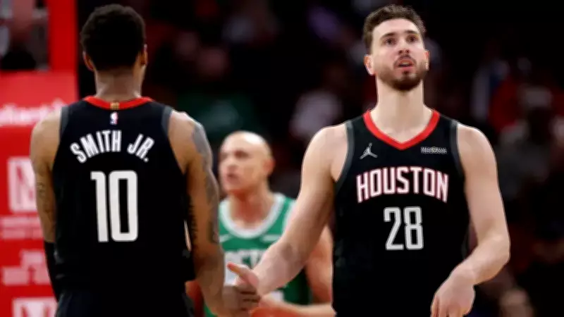 Hornets Tarihi Seriyi Yakaladı, Lakers Reaves'le Kazandı