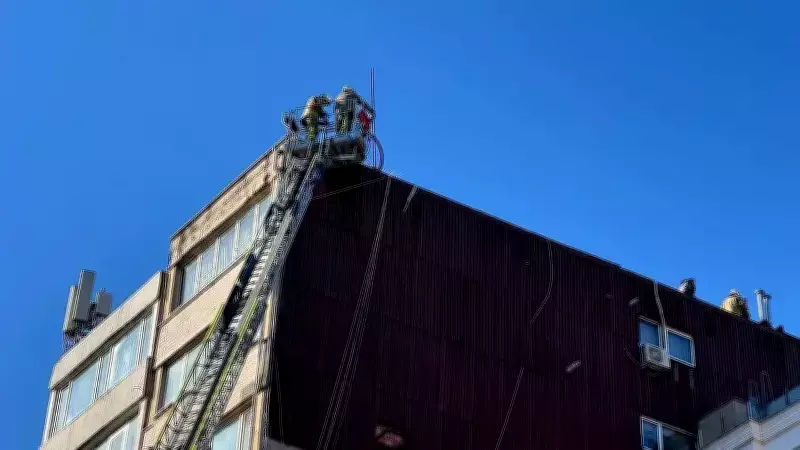 Şişli'de Kebapçı Bacasından Çıkan Yangın Panik Yarattı