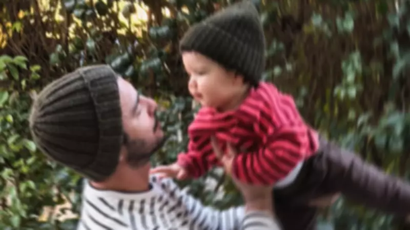 Kaan Yıldırım'dan Oğlu Fikret Hakan ile Yeni Baba-Oğul Fotoğrafı Paylaşımı