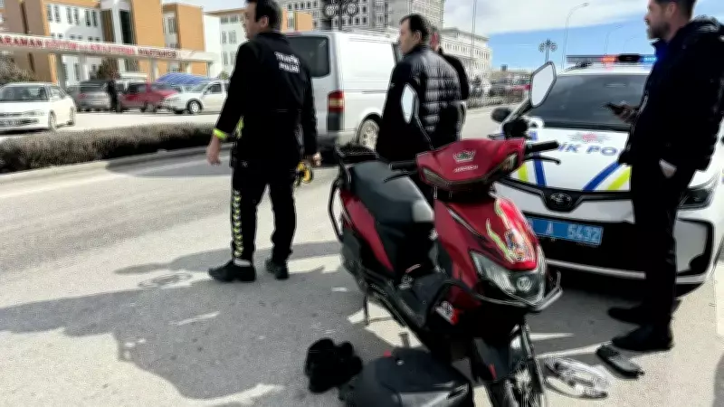 Karaman'da Otomobil ile Motosiklet Çarpıştı: 2 Yaralı Hastaneye Kaldırıldı