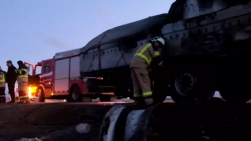Karaman'da Tırın Dorsesinde Çıkan Yangın Köylülerin Müdahalesiyle Söndürüldü