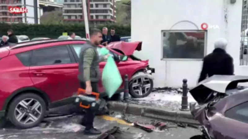 Kağıthane'de Zincirleme Trafik Kazası: 2 Kişi Hafif Yaralandı