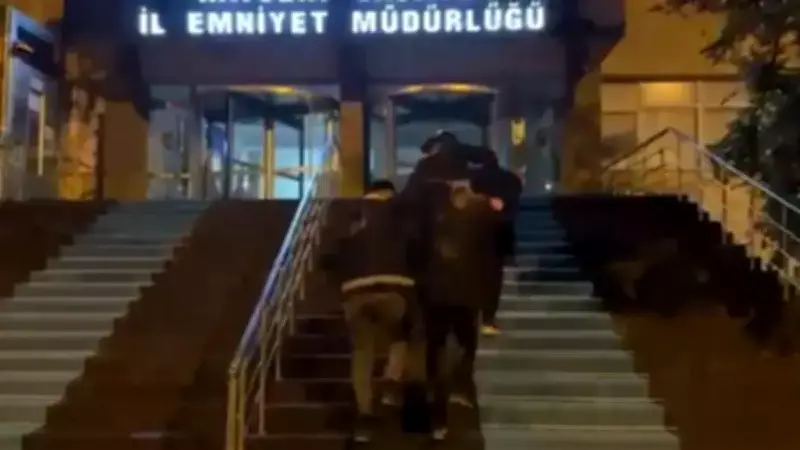 Kayseri'de Uyuşturucu Operasyonu: 3 Kişi Tutuklandı, 1 Kilo 200 Gram Madde Ele Geçirildi