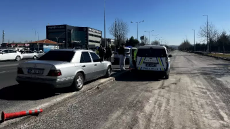 Kayseri'de Üzücü Trafik Kazası: 15 Yaşındaki Kız Çocuğuna Araç Çarptı