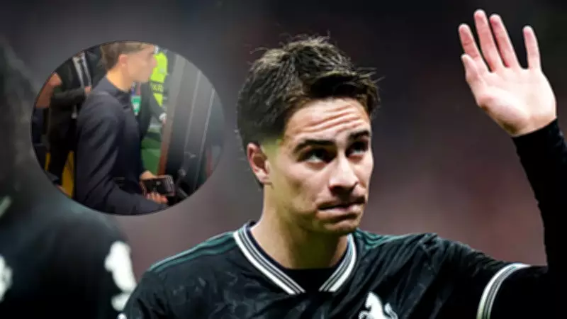 Kenan Yıldız'ın Telefon Duvar Kağıdı Taraftarları Büyülüyor!