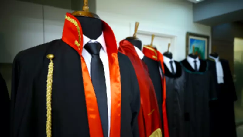 Küçükçekmece Adliyesi'nde Avukat Hakime Saldırdı: Gözaltı ve Soruşturma Başlatıldı