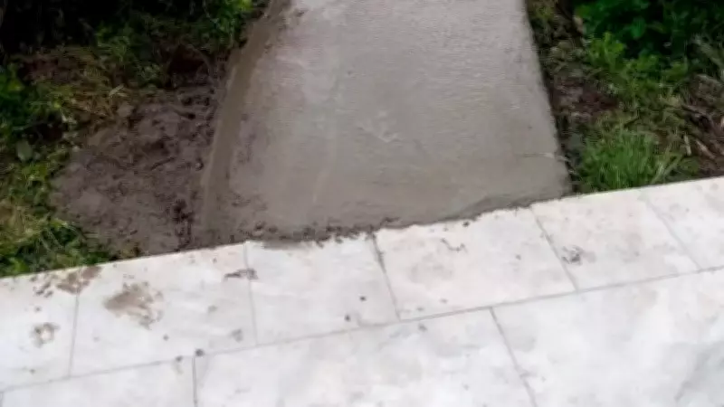Koçarlı Belediyesi'nden WC Yolu Betonlama Paylaşımı: Özgür Arıcı Talimat Verdi