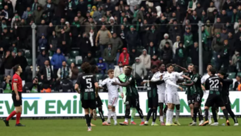 Kocaelispor - Beşiktaş Maçında Gerilim: Rıdvan Yılmaz'dan Taraftara 'Susun' İşareti