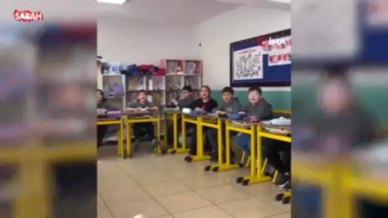 Kırıkkale'de İlkokul Öğrencileri 'Kabe'de Hacılar Hu Der Allah' İlahisini Seslendirdi