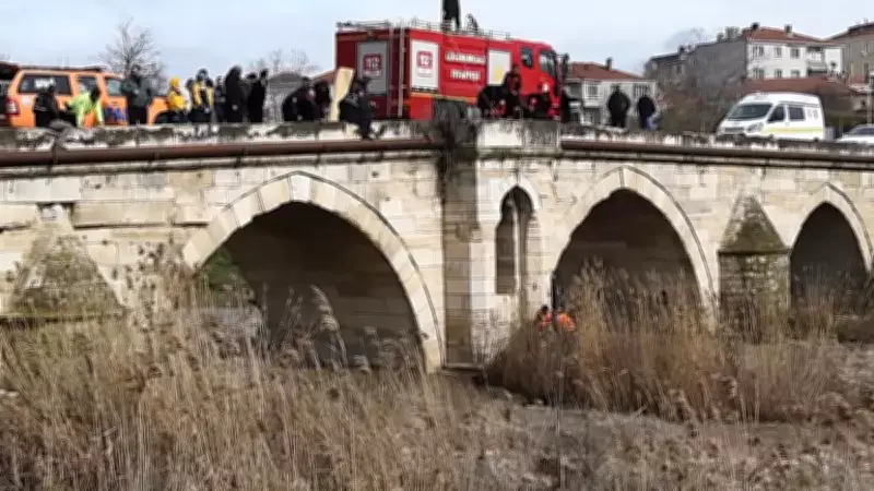 Kırklareli'nde Dere Yatağında Erkek Cesedi Bulundu, Kimlik Araştırması Başlatıldı