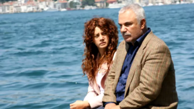 Kütüphanelerden Ekranlara: Türk Edebiyatından Uyarlanan 5 Unutulmaz Yapım