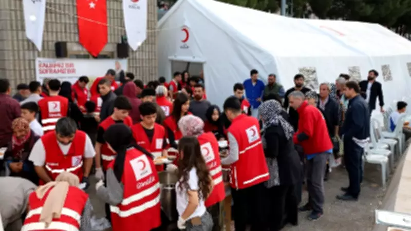 Kızılay İzmir'de Ramazan Hazırlıklarını Tamamladı: Üç İlçede İftar Çadırları Kurulacak