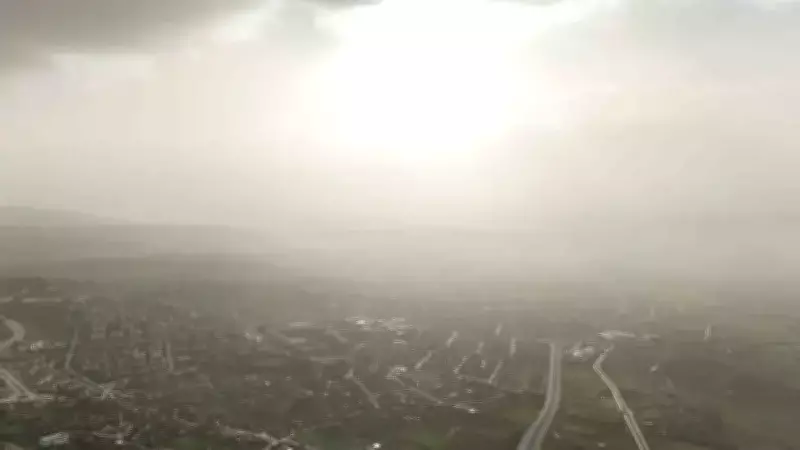 Çöl Tozları Türkiye'yi Etkisi Altına Aldı: Uzmanlar Kritik Uyarılarda Bulundu