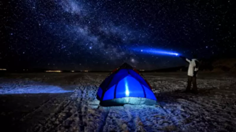 Çıldır Gölü'nde Buz Üstünde Kamp: Doğaseverler Adrenalin Dolu Anlar Yaşadı