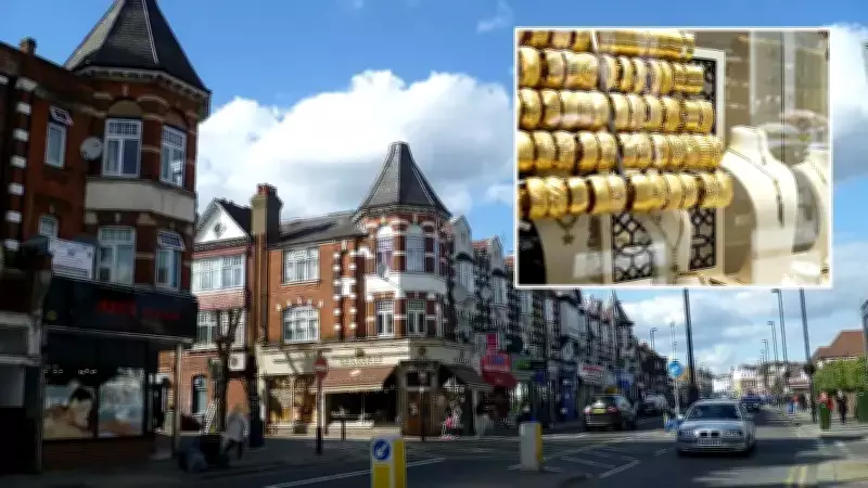 Londra'da Türk Kuyumcusuna Motorla Soygun: Siviller Pala ile Tehdit Edildi