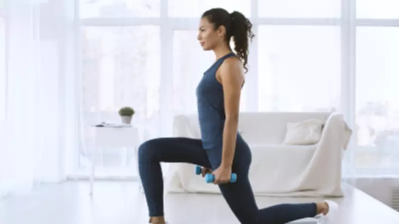 Lunge Egzersizi: Nasıl Yapılır, Hangi Kasları Çalıştırır ve Kalori Yakımı