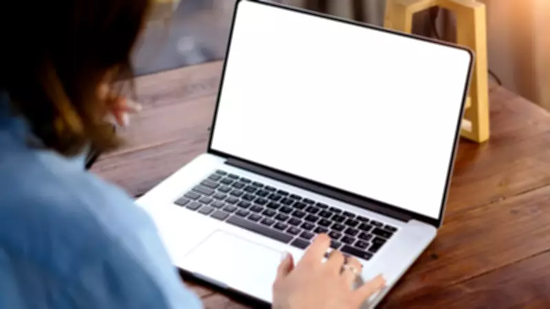 M5 MacBook Air Yolda: Apple Bellek Standartlarını Yükseltiyor mu?