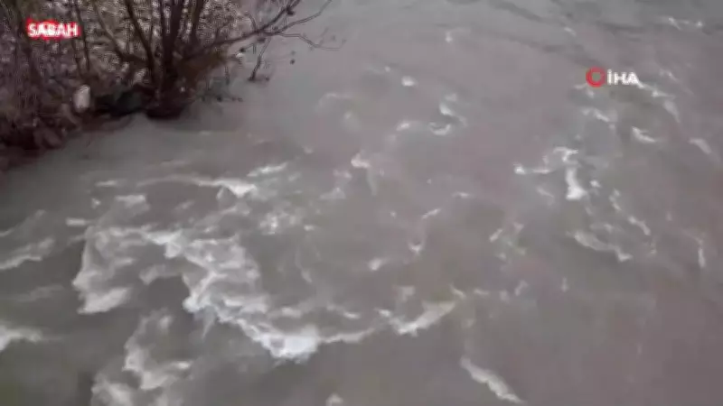 Malatya'da Sağanak ve Kar Yağışı Dereleri Taşırdı, Çiftçiler Bereket Bekliyor