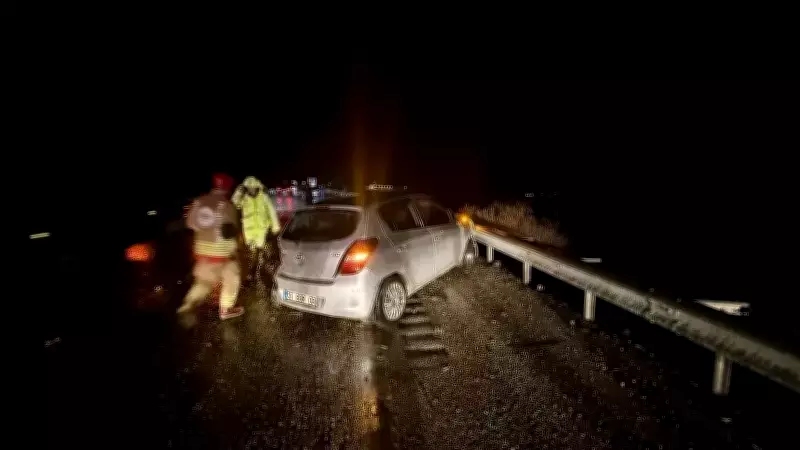 Manisa Kula'da Yağışta Meydana Gelen Zincirleme Trafik Kazasında 2 Yaralı