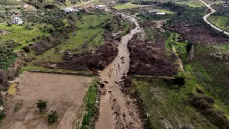 Manisa Turgutlu'da Taşkın Kontrol Tesisi Aşırı Yağışlar Nedeniyle Yıkıldı