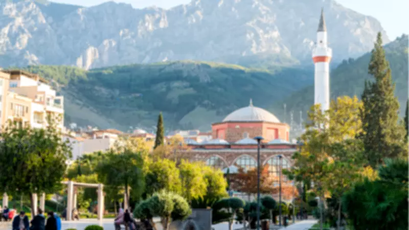 Manisa'nın Meşhur Lezzetleri ve Gezilecek Yerleri: Kapsamlı Seyahat Rehberi