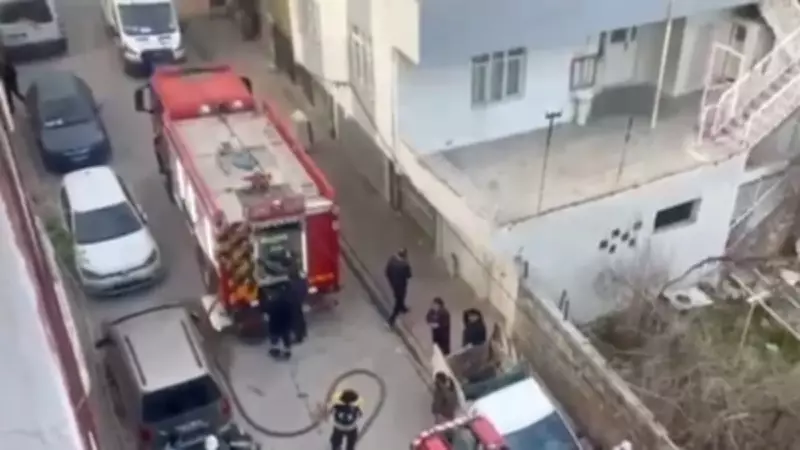 Mardin'de Apartman Dairesinde Çıkan Yangın İtfaiye Ekipleri Tarafından Söndürüldü