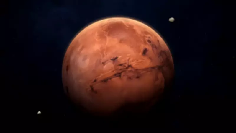 Mars'ın Kırmızı Renginin Sırrı Değişti: Yeni Araştırma Ezber Bozdu