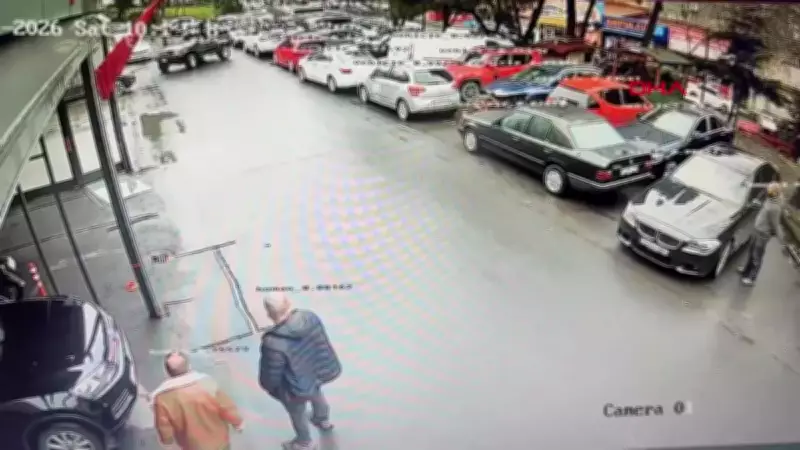 Maslak'ta Eski Ortak Kavgası: Silahla İş Yeri Basılıp Soyunma Olayı