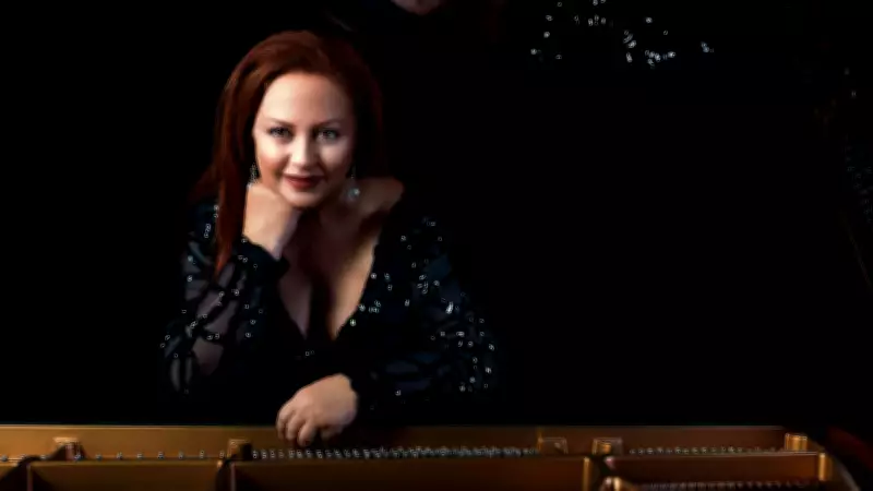 Mehveş Emeç, 'Biraz Hüzün Biraz Neşe' Konseriyle Kadıköy'de