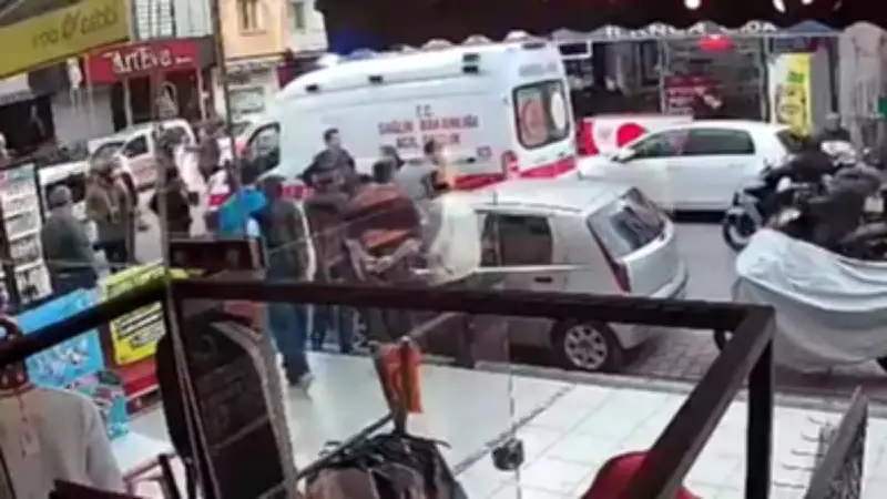 Mersin'de Bıçaklı Kavga: 5 Kişi Gözaltında, Bir Şüpheli Firari