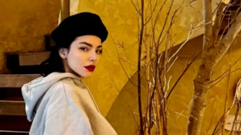 Merve Boluğur'un Komik Paylaşımı: 'Al Şu Parayı Seçimlerini Düzelt'