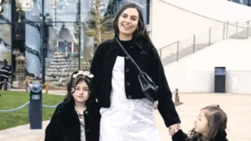 Mesut Özil ve Amine Gülşe'nin Aile Mutluluğu: 'Aile Her Şeydir' Dedi