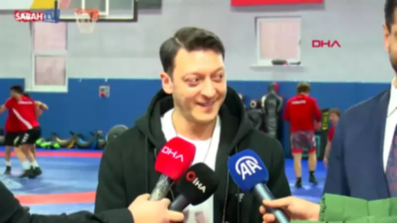 Mesut Özil'den Fenerbahçe Açıklaması: 'Dualarım Sarı-Lacivertlilerle'