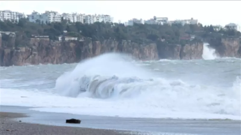 Meteoroloji'den 4 Deniz İçin Fırtına Uyarısı: Ege, Akdeniz, Karadeniz ve Marmara Etkilenecek