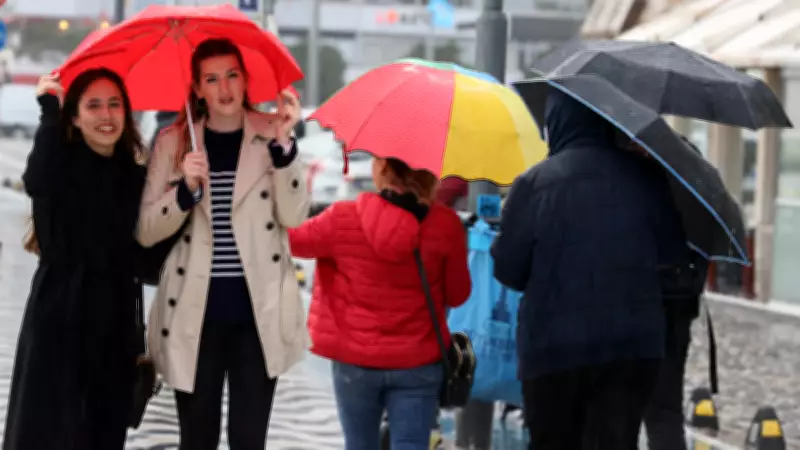 Meteoroloji'den Kritik Uyarı: Marmara, Ege ve Akdeniz'de Sağanak ve Lodos Tehlikesi