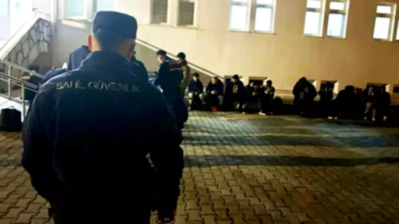 Milas'ta Sahil Güvenlik ve Jandarma Ekipleri 33 Düzensiz Göçmeni Yakaladı
