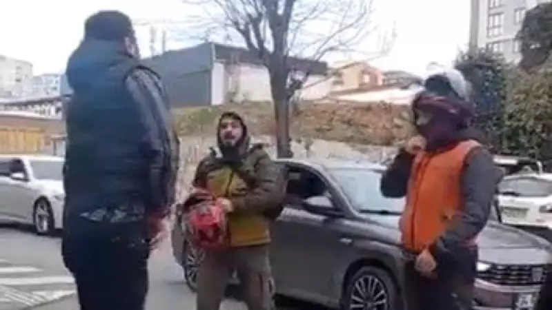 Ümraniye'de Yol Kavgası Silaha Dönüştü: Otomobil Sürücüsü Silah Çekerek Tehdit Etti