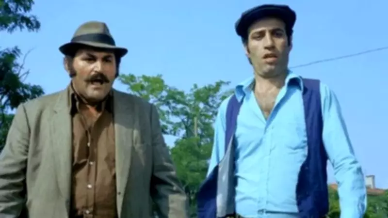 Ünal Gürel'in Oğlu Ekranların Tanıdık Yüzü Çıktı! 'Yanıyorsun Fuat Abi' Unutulmaz