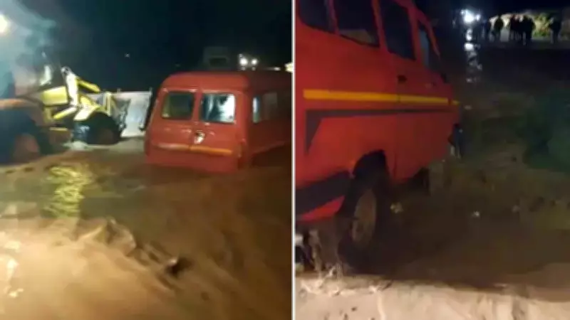 İncirliova'da Yalkıdere Çayı Taştı, Minibüsle Geçmeye Çalışan Aile Kurtarıldı