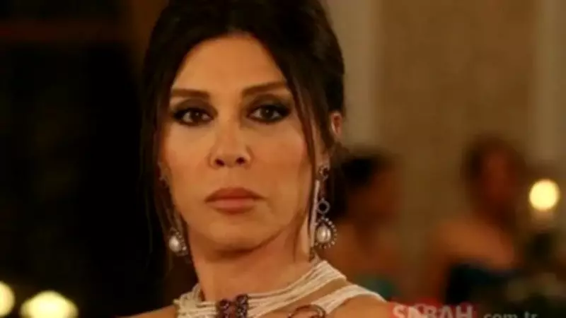 Nebahat Çehre'den Nostalji Yüklü Paylaşım: Cüneyt Arkın ile Kırık Hayatlar Karesi