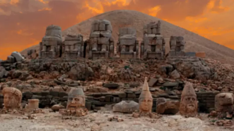 Nemrut Dağı'nın Zirvesindeki 2 Bin Yıllık Sır: Dev Heykellerin Gizemi