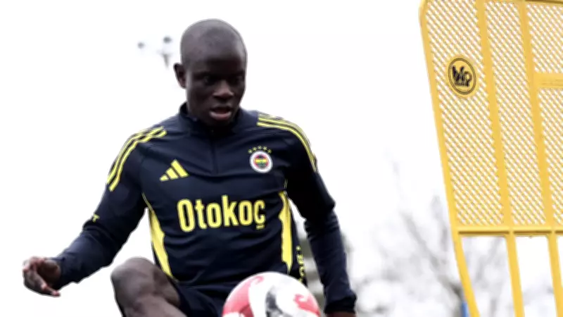 N'Golo Kante, Fenerbahçe'de İlk Antrenmanını Gerçekleştirdi