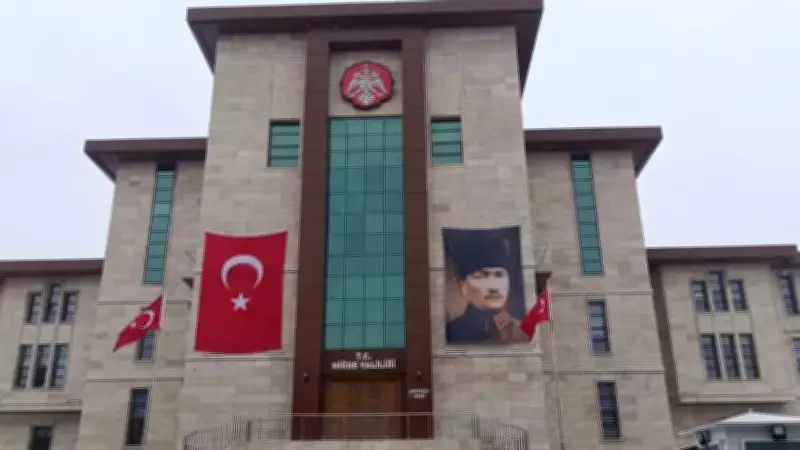 Niğde'de Kar Fırtınası Nedeniyle Birçok Bölgede Eğitime Bir Gün Ara Verildi