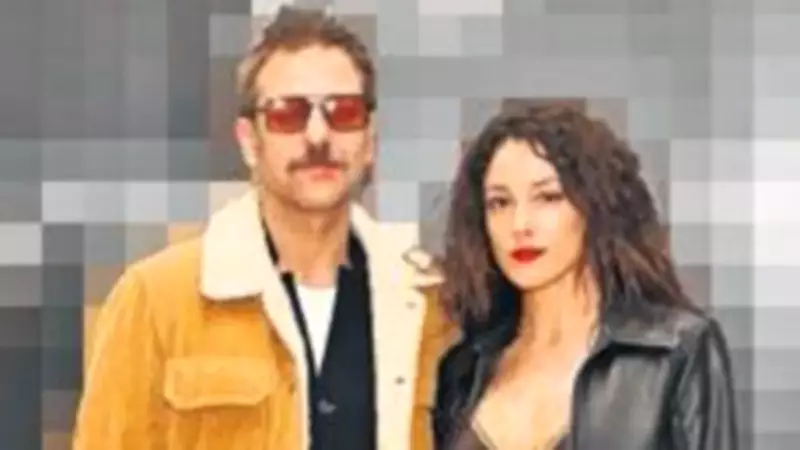 Ünlü İkilinin Davetteki Buluşması Magazin Dünyasını Konuşturdu