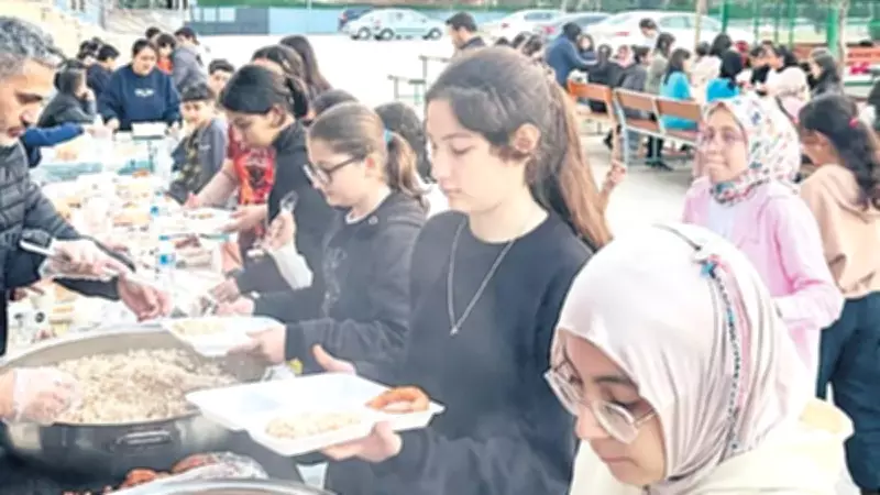 Okullarda Ramazan Etkinlikleri: İftar Sofraları ve Söyleşiler Düzenlenecek