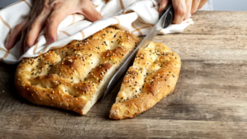 Osmanlı'nın 500 Yıllık Lezzet Mirası: Ramazan Pidesinin Sırrı ve Yuvarlak Formu