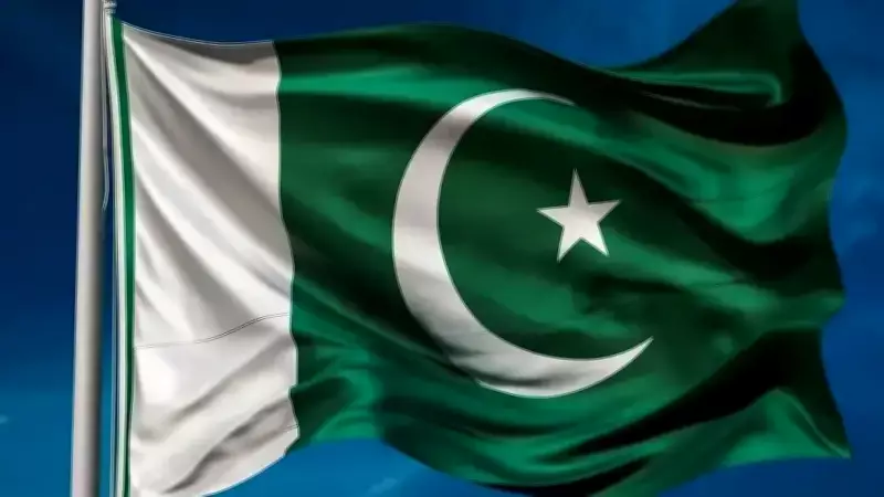 Pakistan, Afganistan Sınırındaki Ateşe Karşılık Verdi ve Sert Uyarıda Bulundu